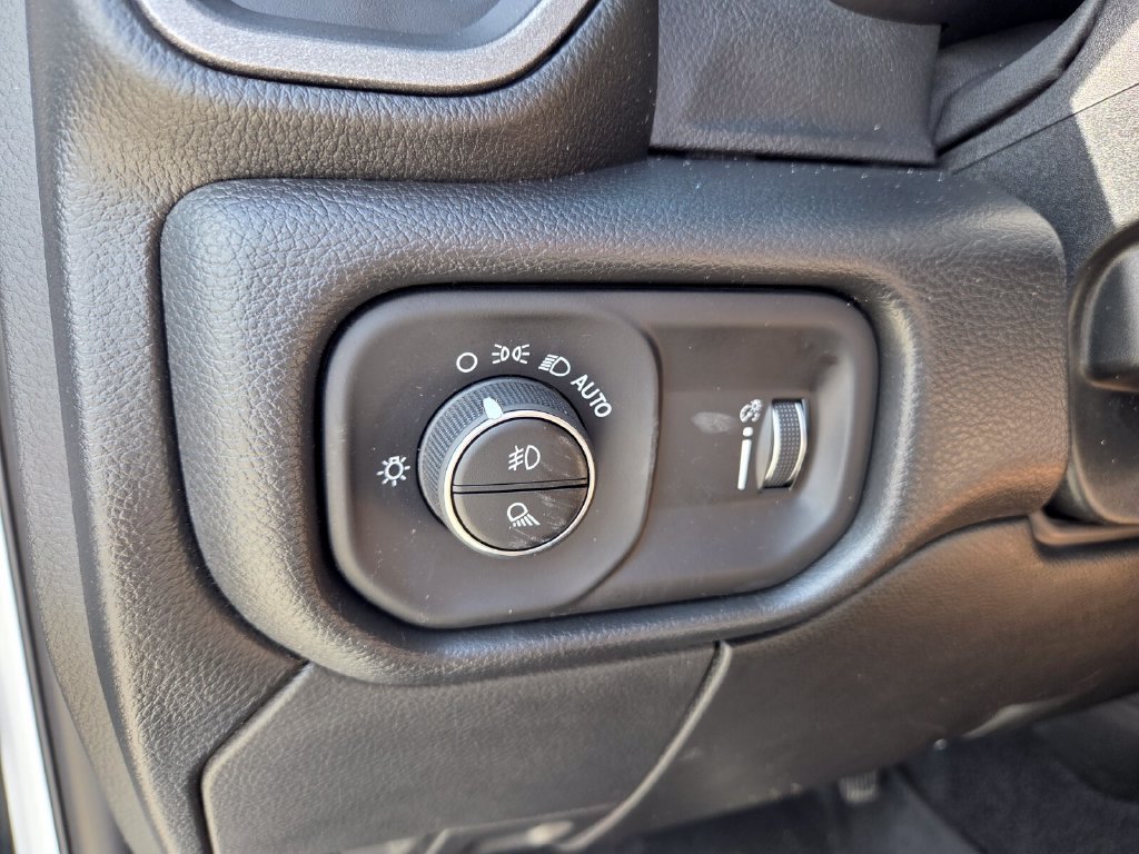 Used 2025 RAM 2500 Tradesman AWD/4WD image 24