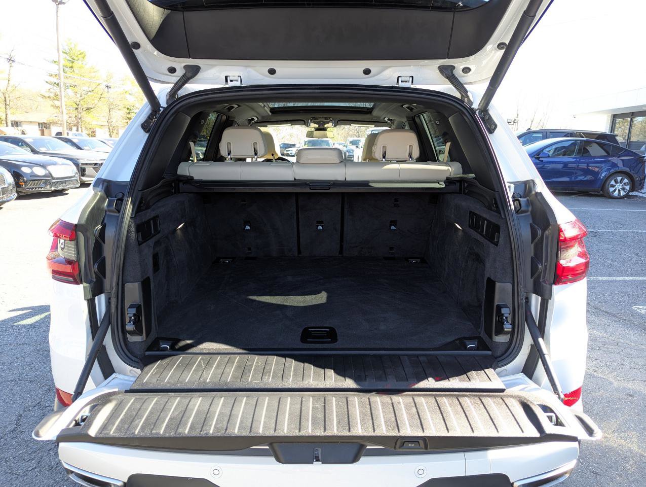 Used 2019 BMW X5 xDrive40i w/ Premium Package 2 AWD/4WD image 42