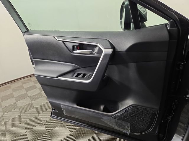 New 2025 Toyota RAV4 XLE image 32