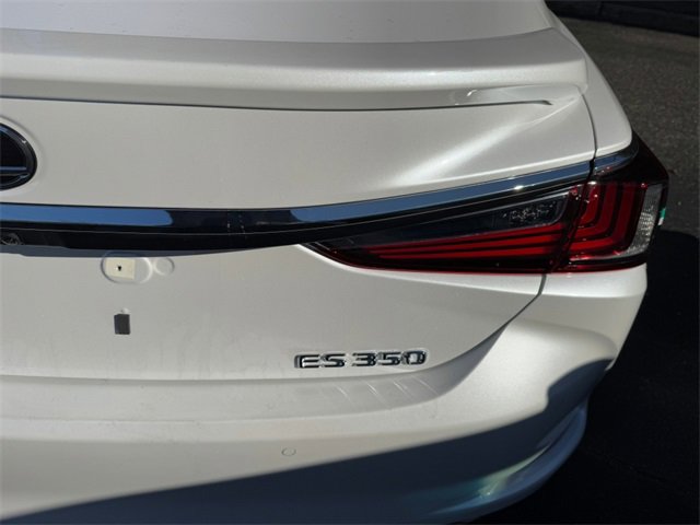 New 2025 Lexus ES 350 Ultra Luxury image 14