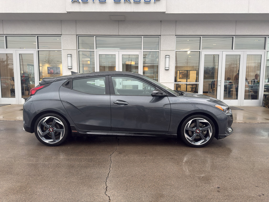Used 2020 Hyundai Veloster Turbo Ultimate image 2