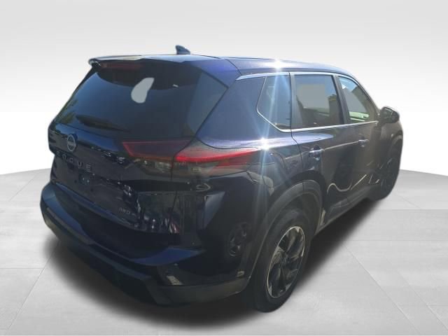 Used 2025 Nissan Rogue SV AWD/4WD image 7