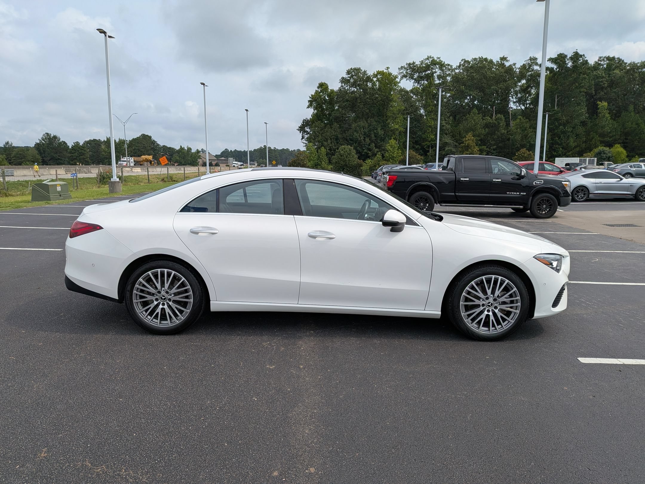 Used 2025 Mercedes-Benz CLA 250 4MATIC image 2