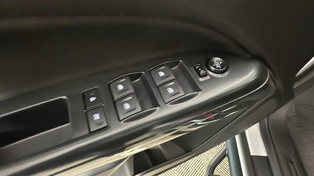 Used 2021 GMC Canyon AT4 w/ Driver Alert Package AWD/4WD image 11