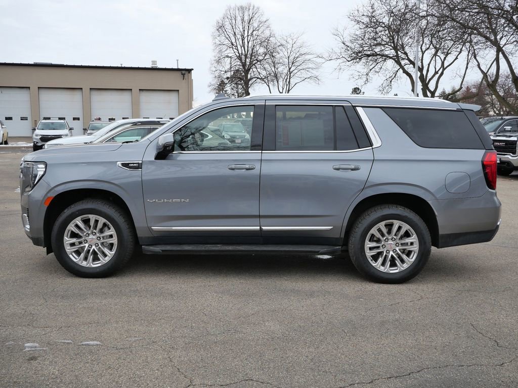 Used 2022 GMC Yukon SLT w/ SLT Premium Package image 5