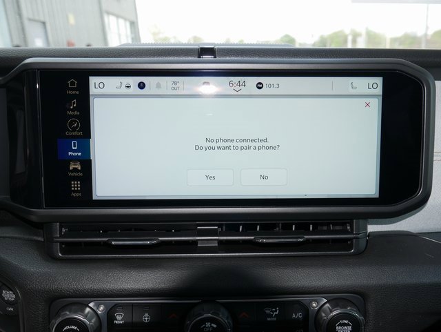 Used 2024 Jeep Wrangler Sport S image 4