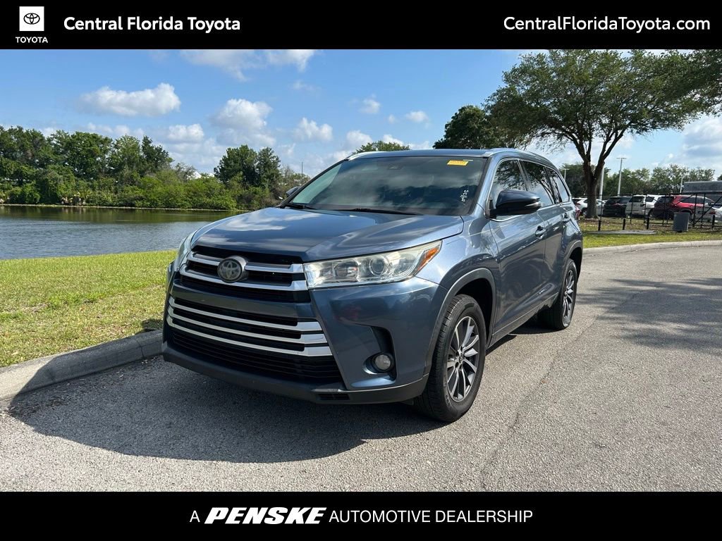Used 2018 Toyota Highlander XLE FWD image 1