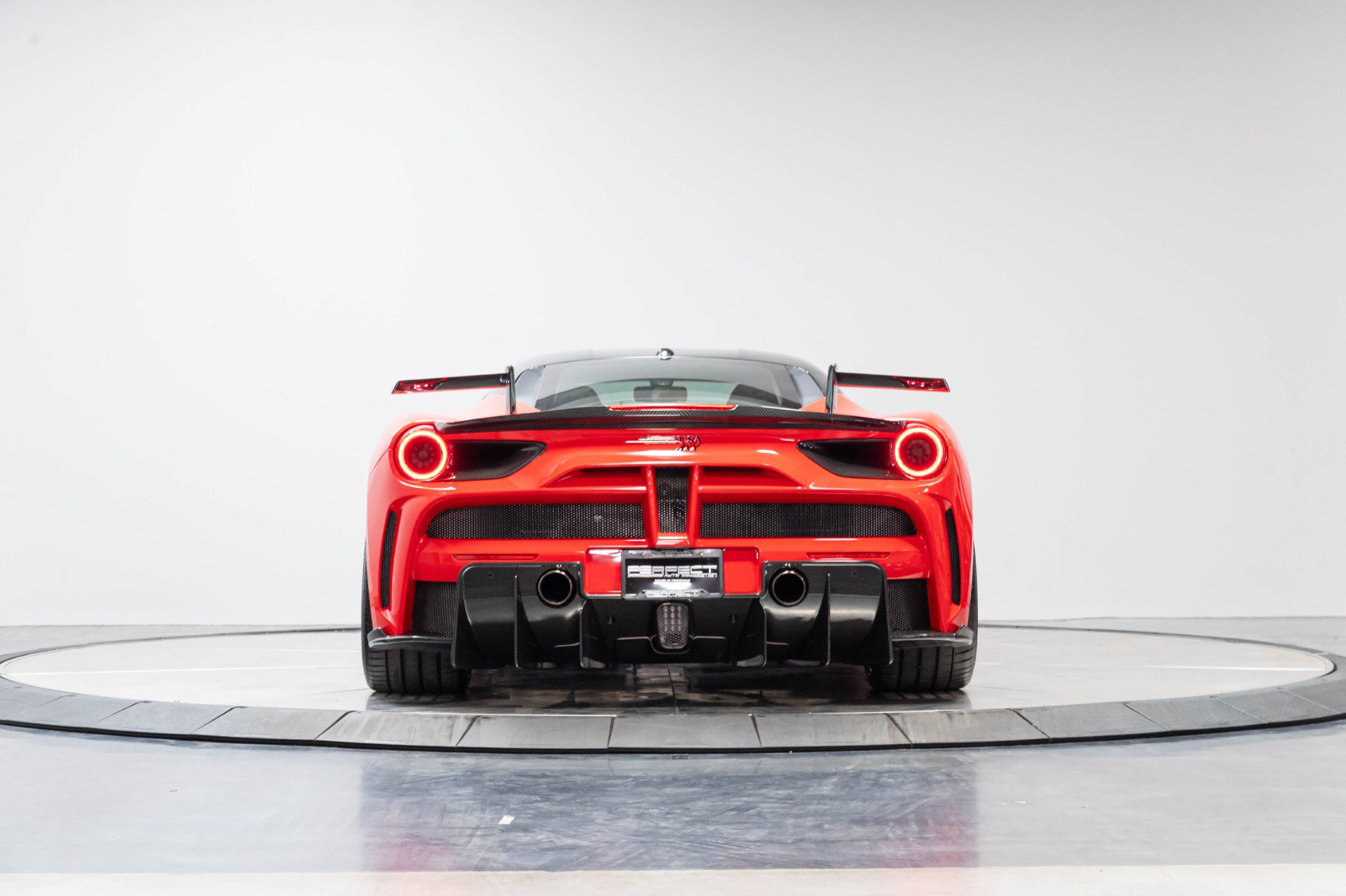 Used 2016 Ferrari 488 GTB RWD image 62