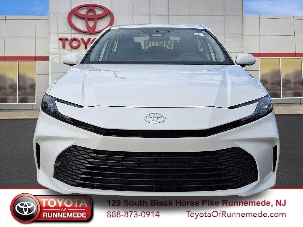 Certified 2025 Toyota Camry LE FWD image 2