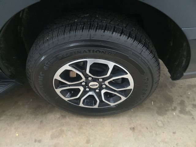 Used 2024 Ford Expedition XLT image 14