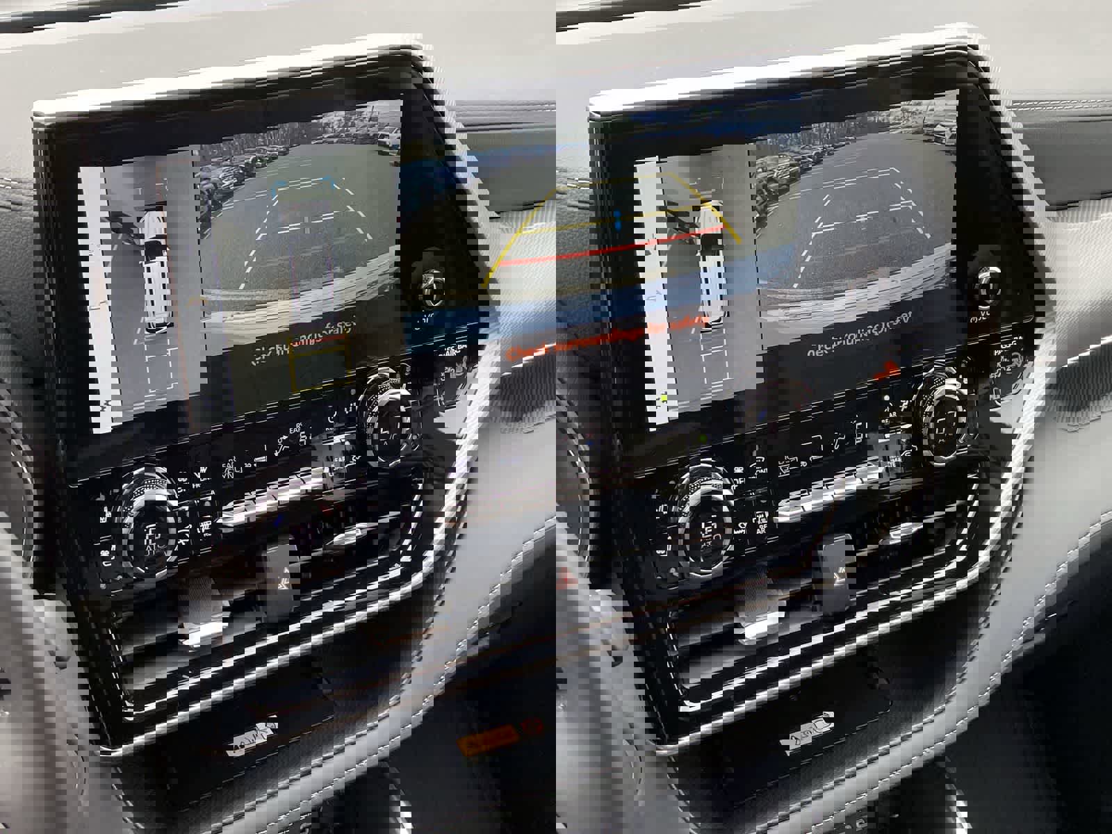 Certified 2025 Toyota Highlander Platinum image 28