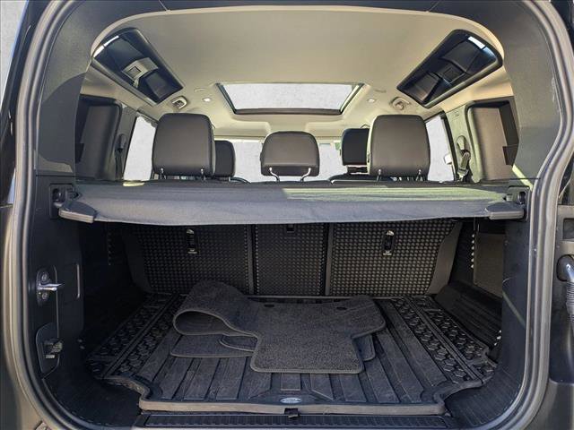 Used 2023 Land Rover Defender 110 S image 6