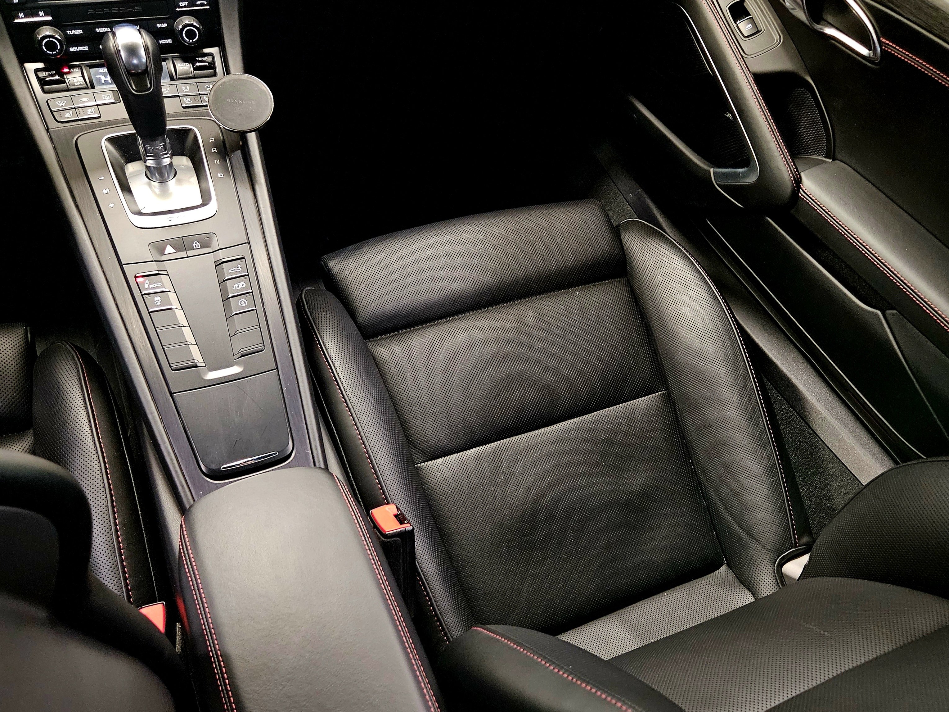 Used 2019 Porsche 911 Carrera 4 GTS image 14