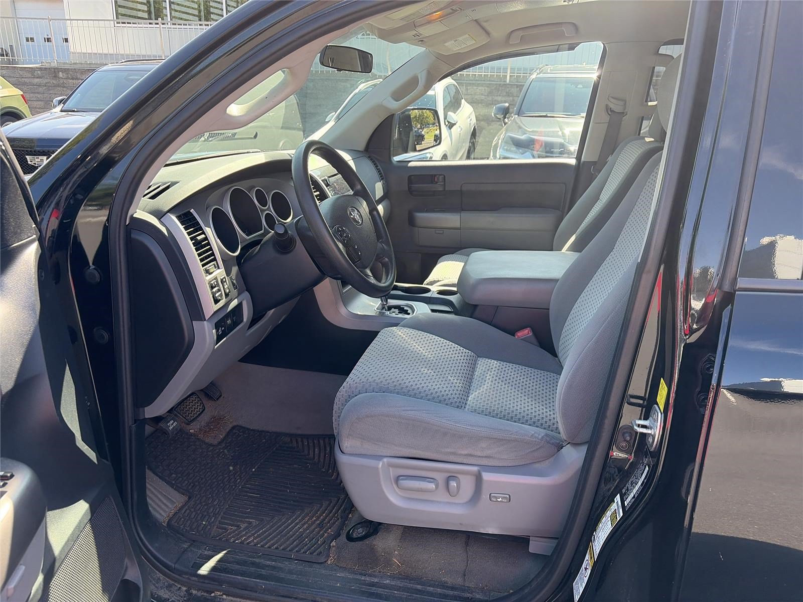 Used 2010 Toyota Tundra 4x4 Double Cab w/ TRD Off-Road Pkg image 10