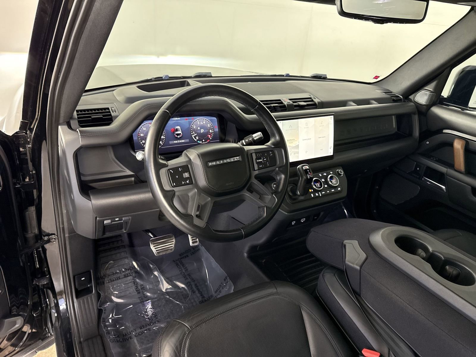 Used 2022 Land Rover Defender 90 X AWD/4WD image 22