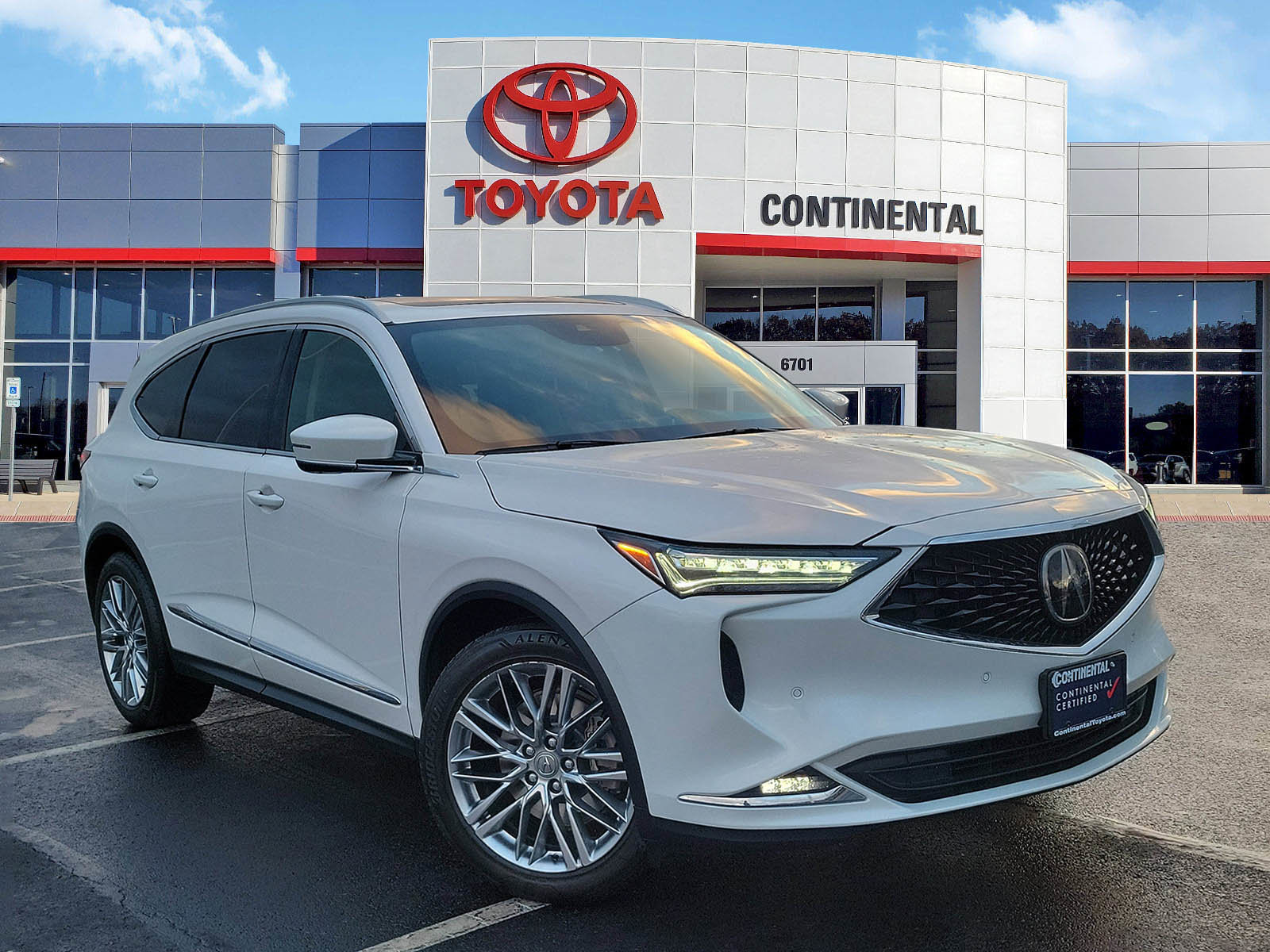 Used 2023 Acura MDX SH-AWD w/ Advance Package video 2