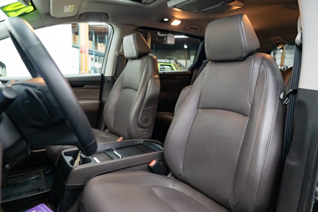 Used 2020 Honda Odyssey Elite image 23