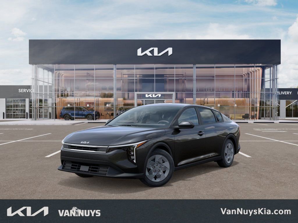 New 2025 Kia K4 LX