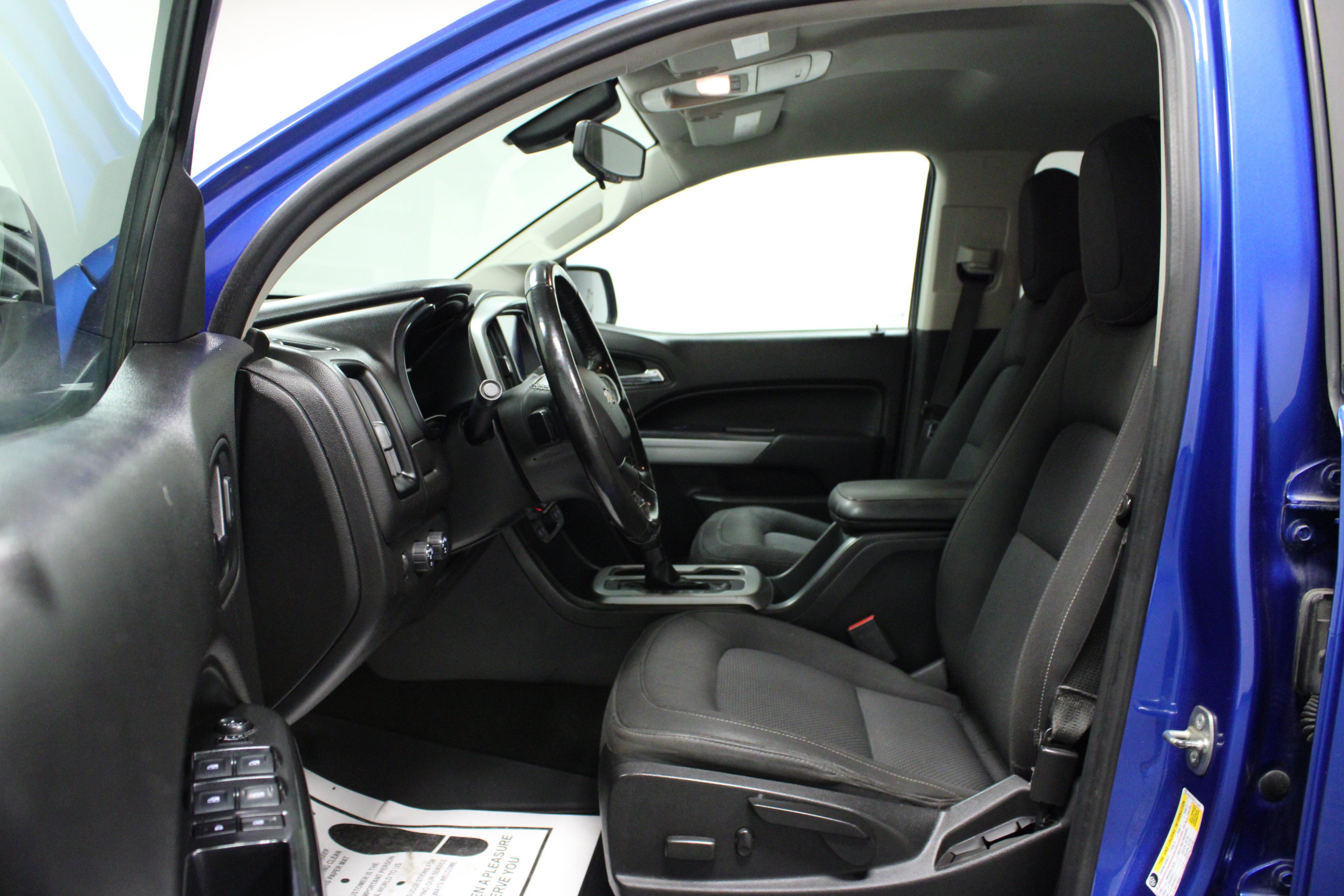 Used 2018 Chevrolet Colorado LT w/ LT Convenience Package AWD/4WD image 12