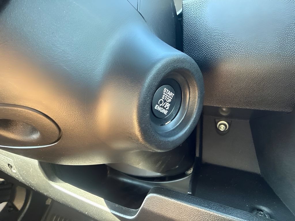 Used 2025 RAM ProMaster 2500 w/ U-Haul Equipment Group FWD image 15