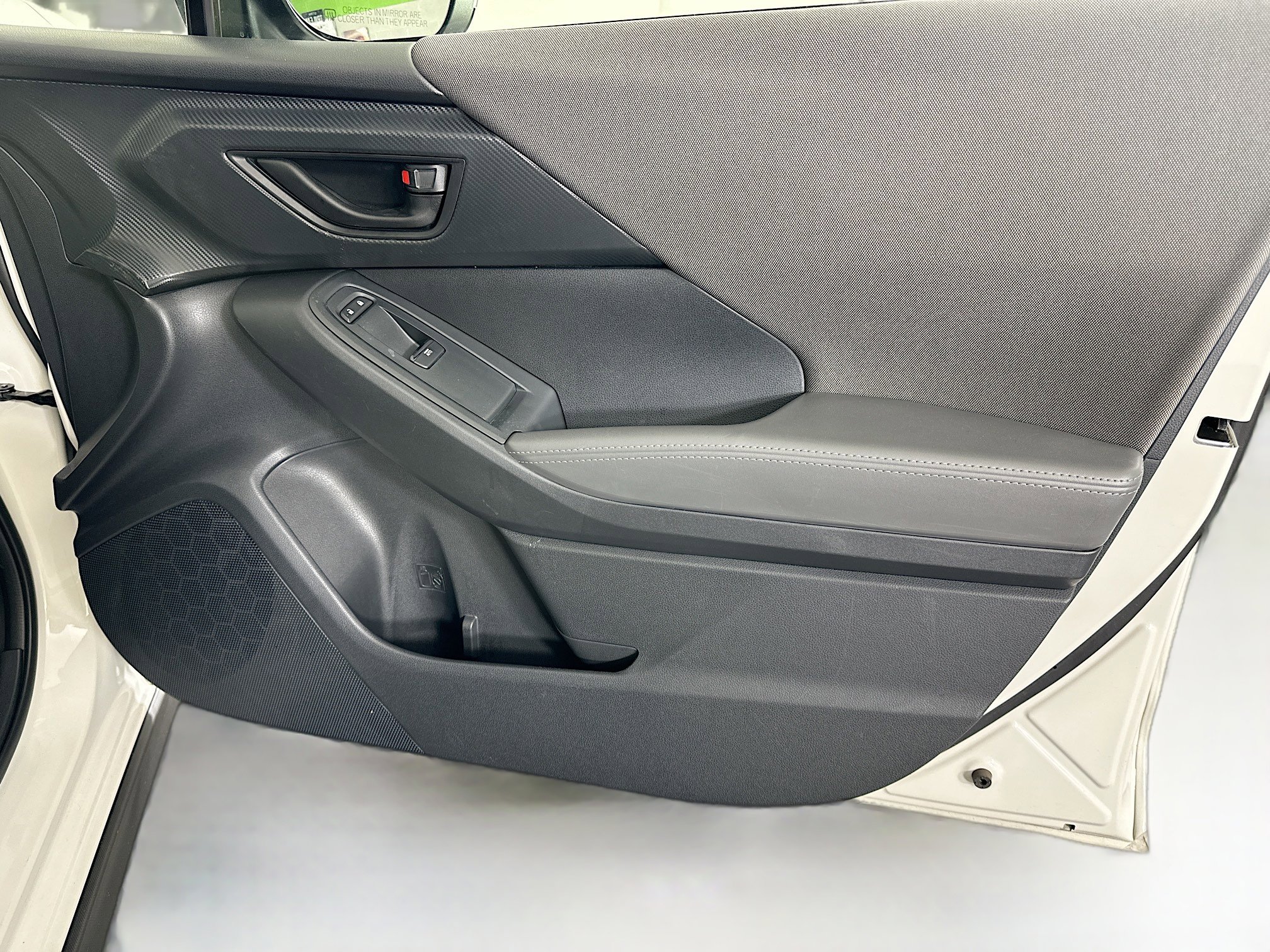 Used 2025 Subaru Crosstrek 2.0i Premium image 31