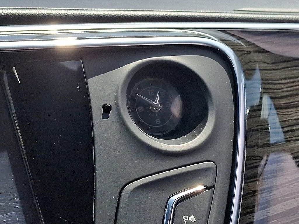 Used 2017 Buick Envision Essence image 28