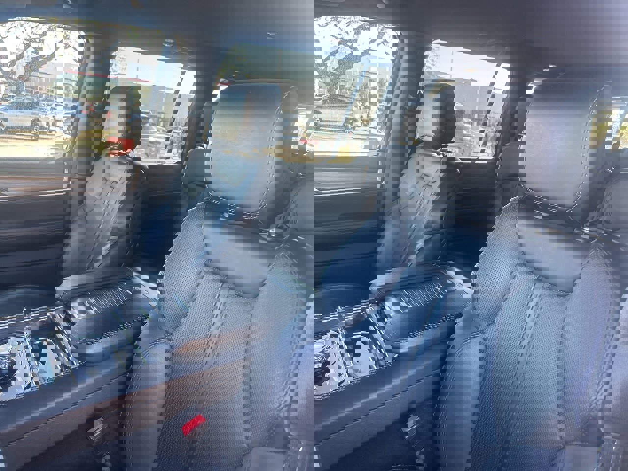 Used 2024 Jeep Wagoneer Series II w/ Flexible Seating Group image 6