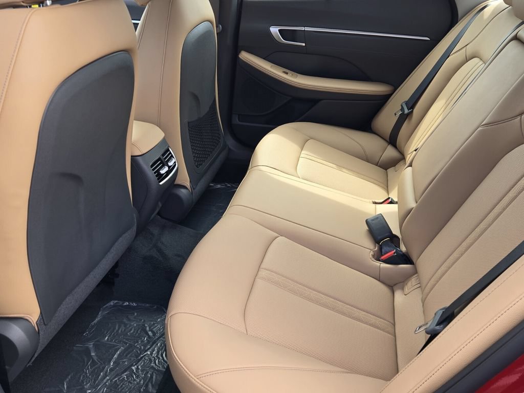 New 2026 Hyundai Sonata Limited FWD image 6