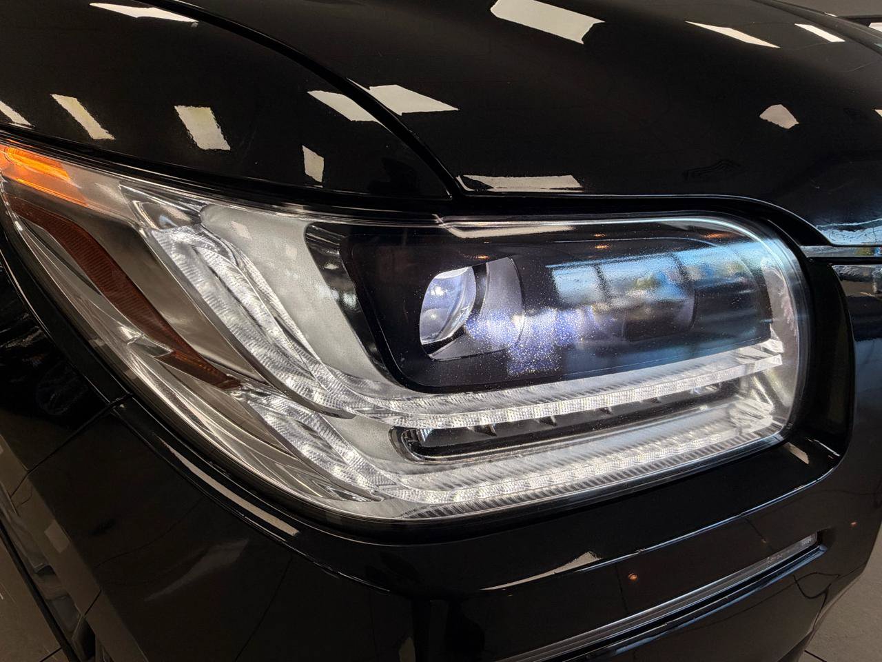 Used 2020 Lincoln Navigator Reserve AWD/4WD image 41