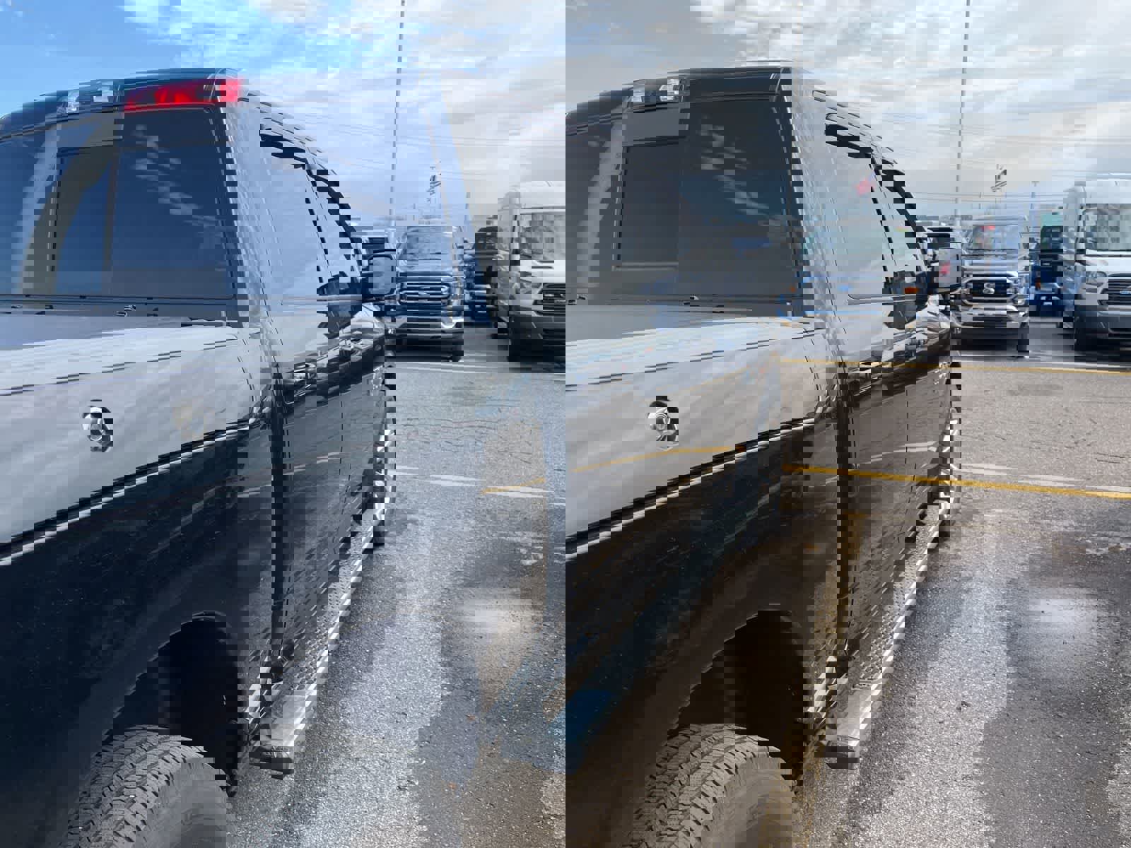 Used 2015 RAM 1500 Sport w/ Sport Premium Group image 19