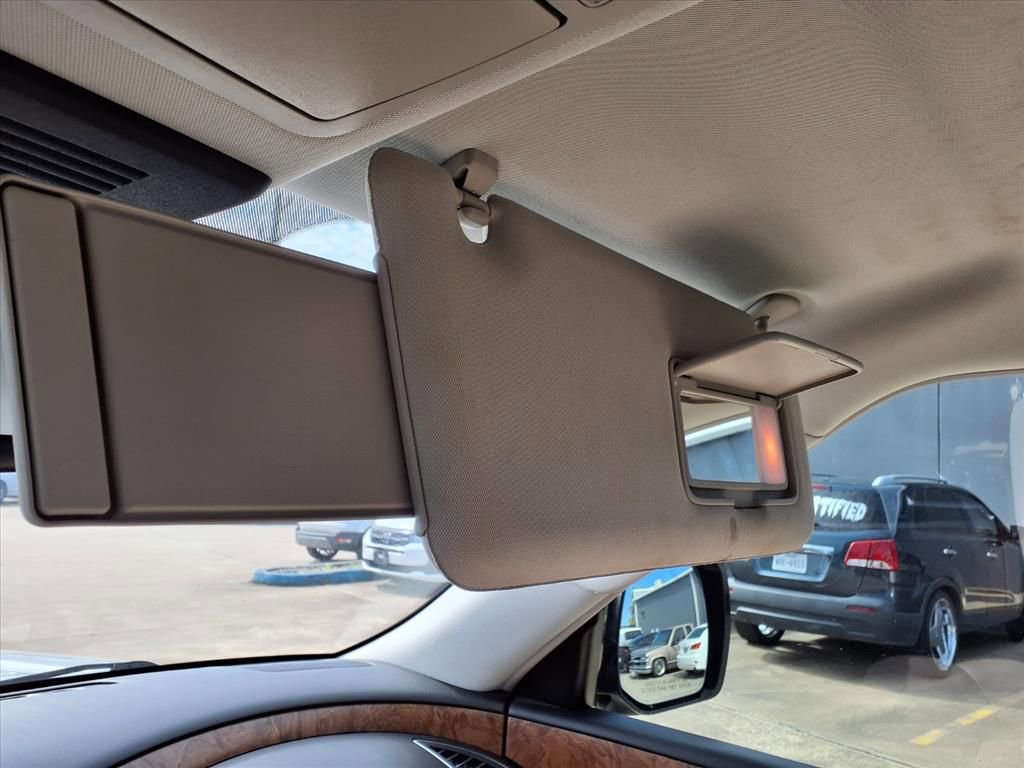 Used 2022 Nissan Armada SL w/ Captain's Chairs Package RWD image 26
