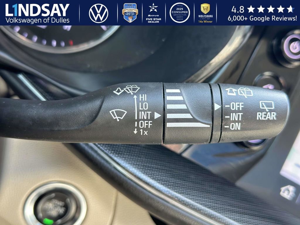 Used 2022 Buick Envision Essence w/ Technology Package I image 21