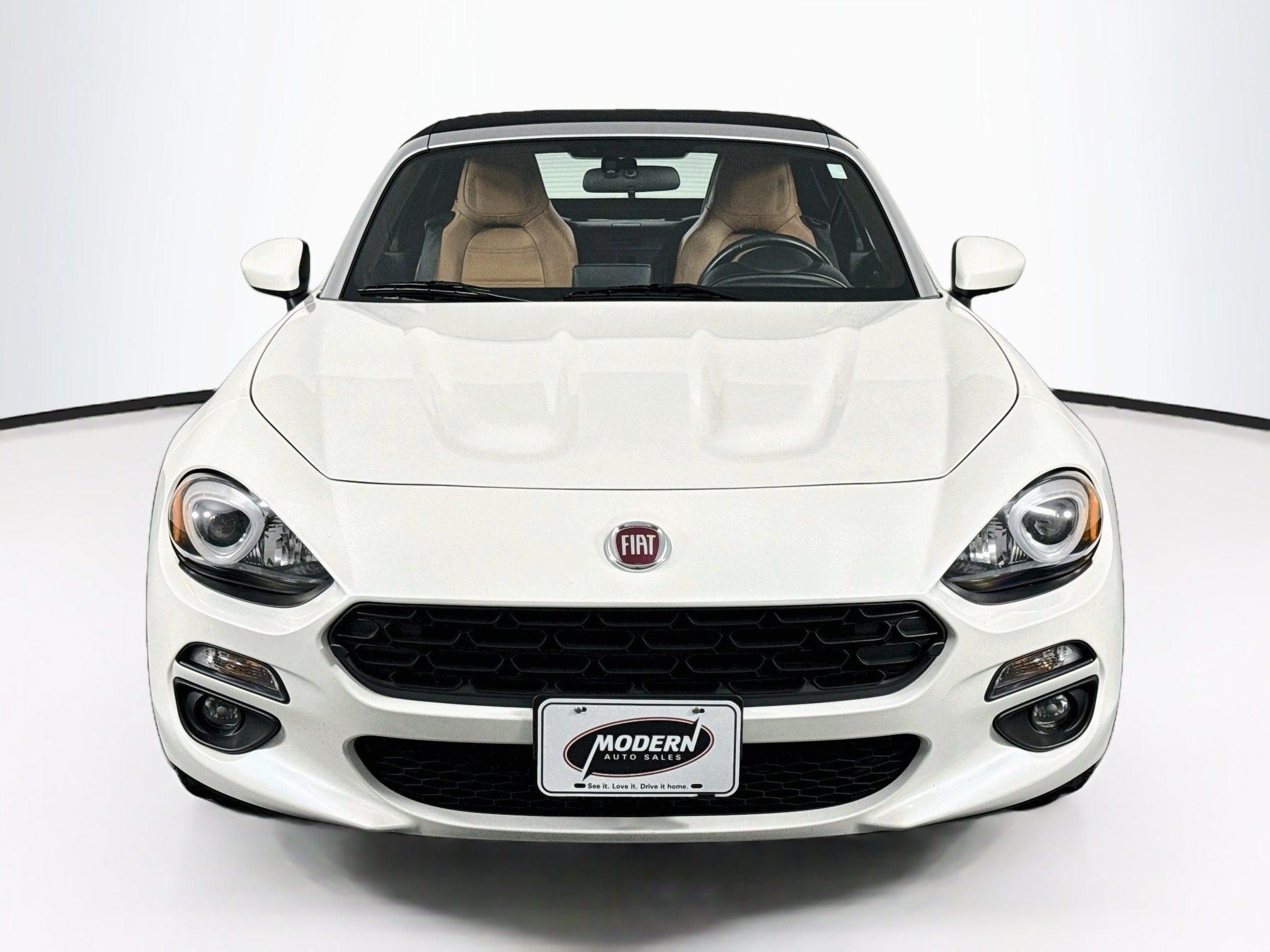Used 2018 FIAT 124 Spider Lusso w/ Navigation & Sound Group RWD image 7