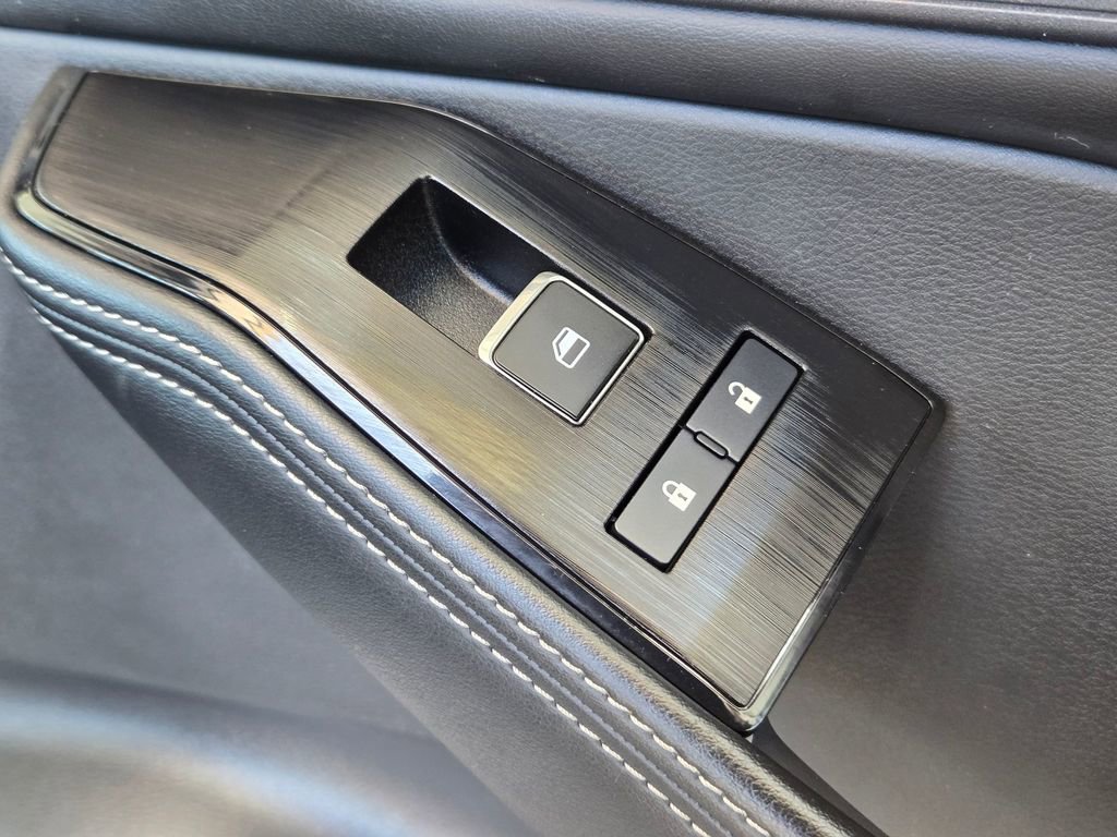 Used 2023 Nissan Rogue SL w/ SL Premium Package FWD image 30