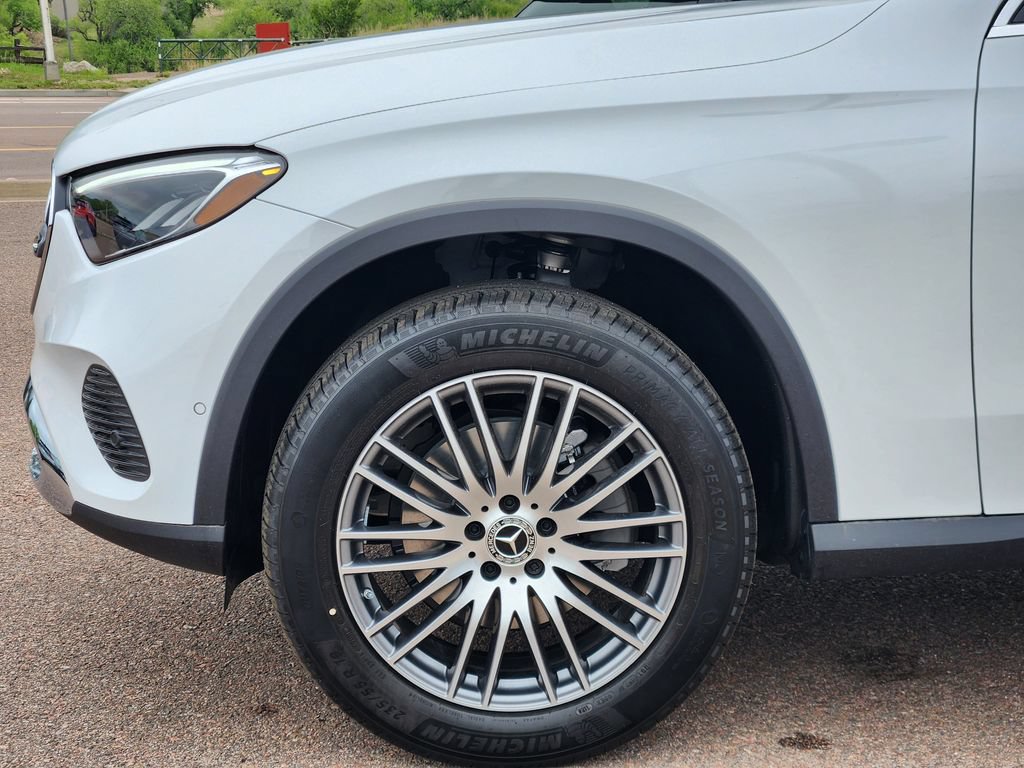 New 2026 Mercedes-Benz GLC 300 4MATIC image 9