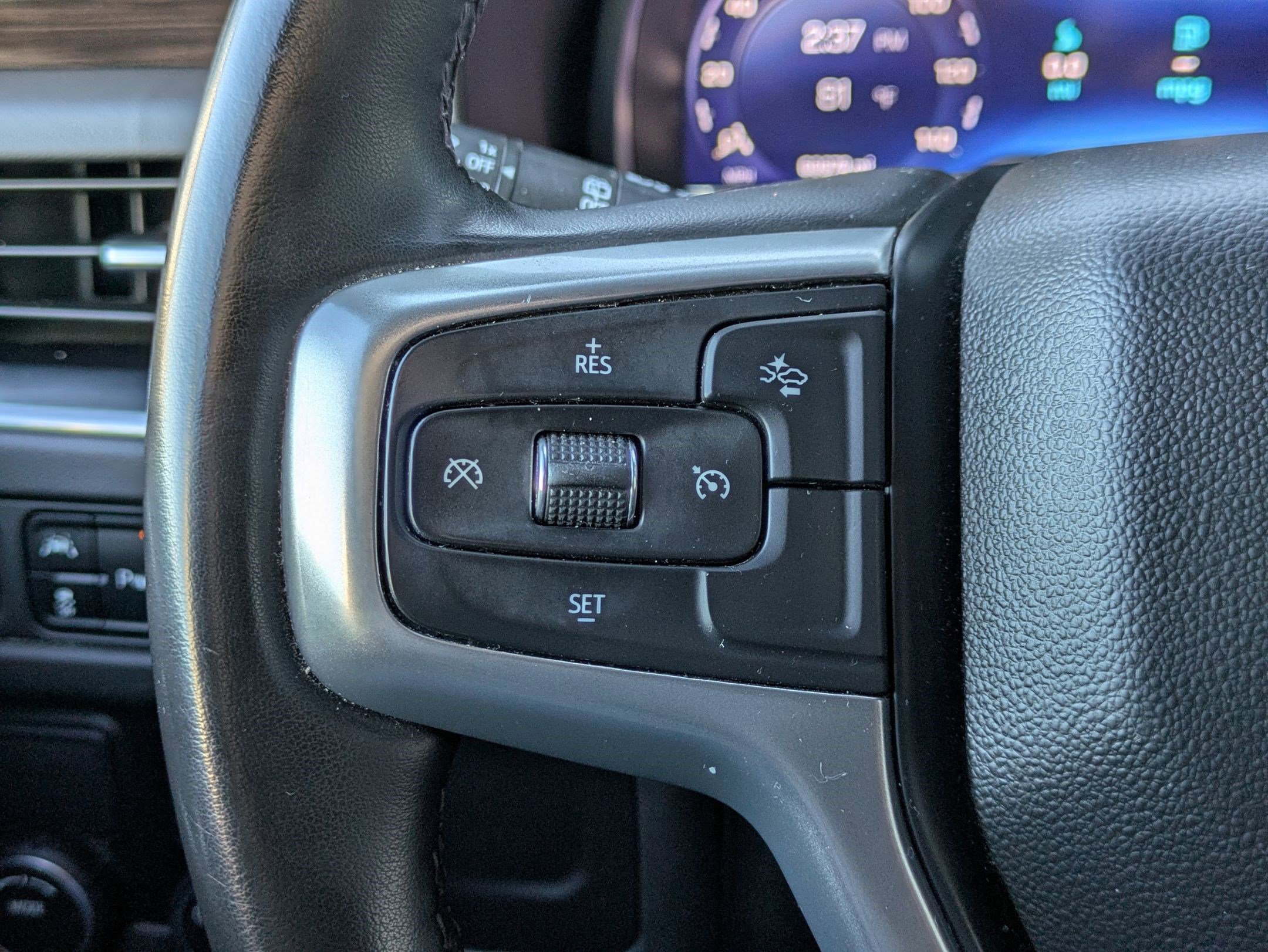 Certified 2023 Chevrolet Suburban LT image 14