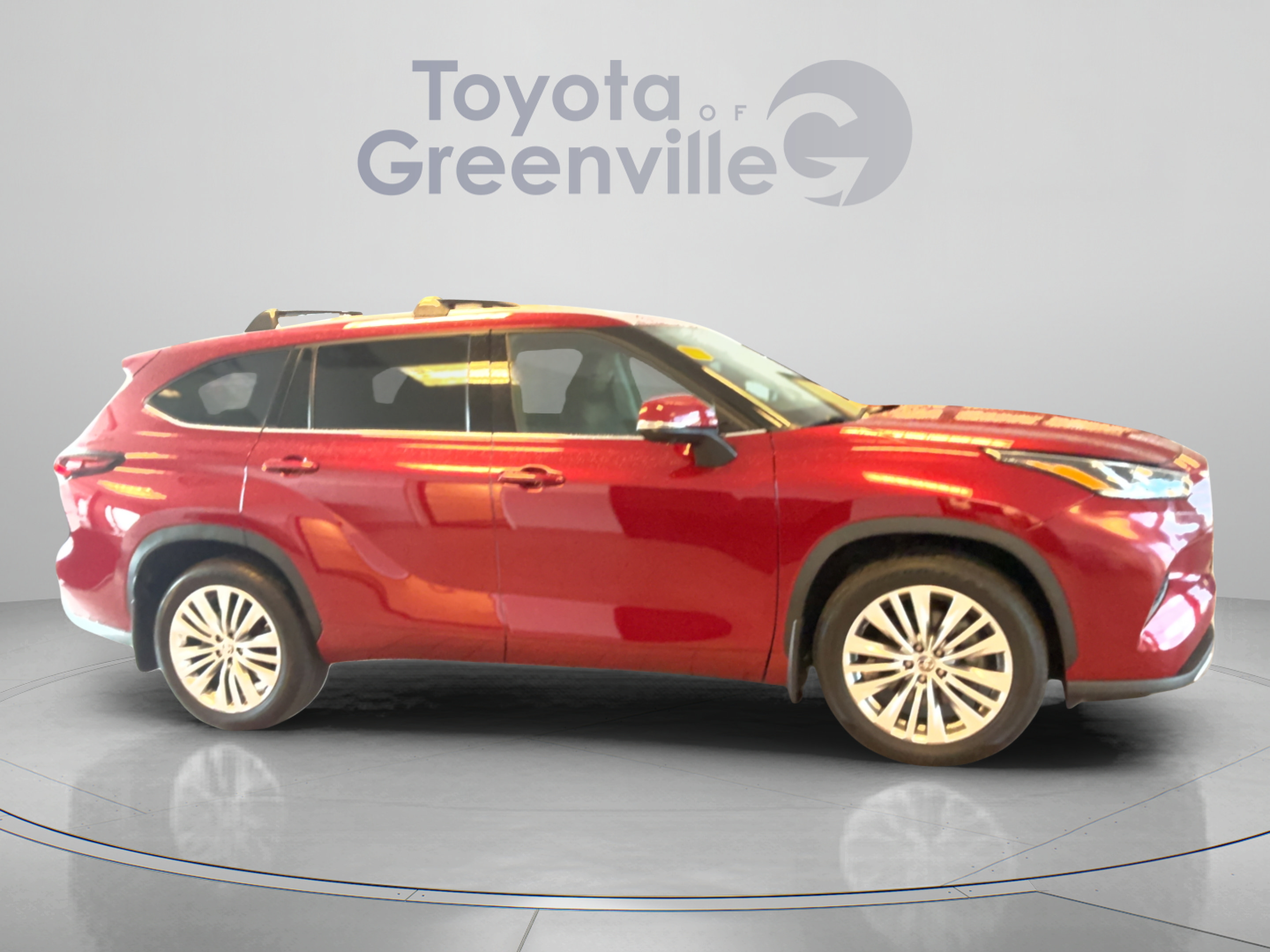 Certified 2024 Toyota Highlander Platinum AWD/4WD image 7