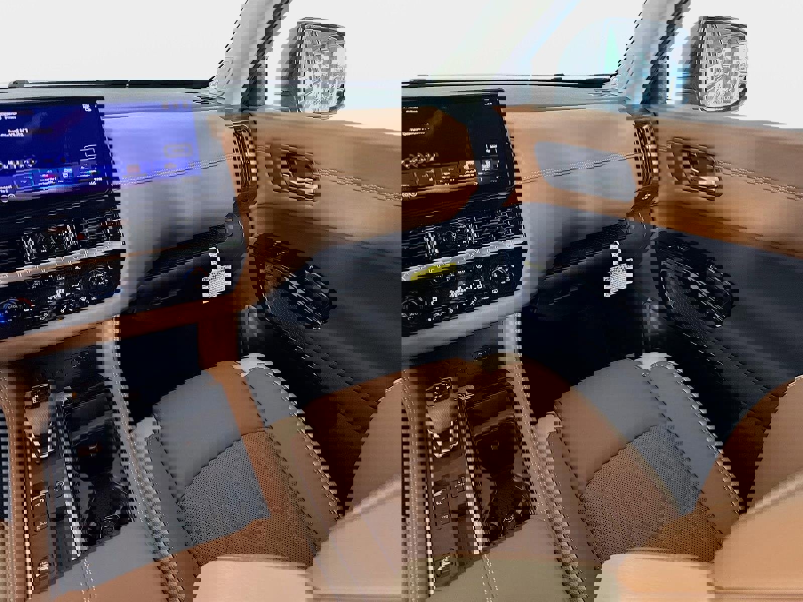 New 2026 Nissan Pathfinder Platinum image 24