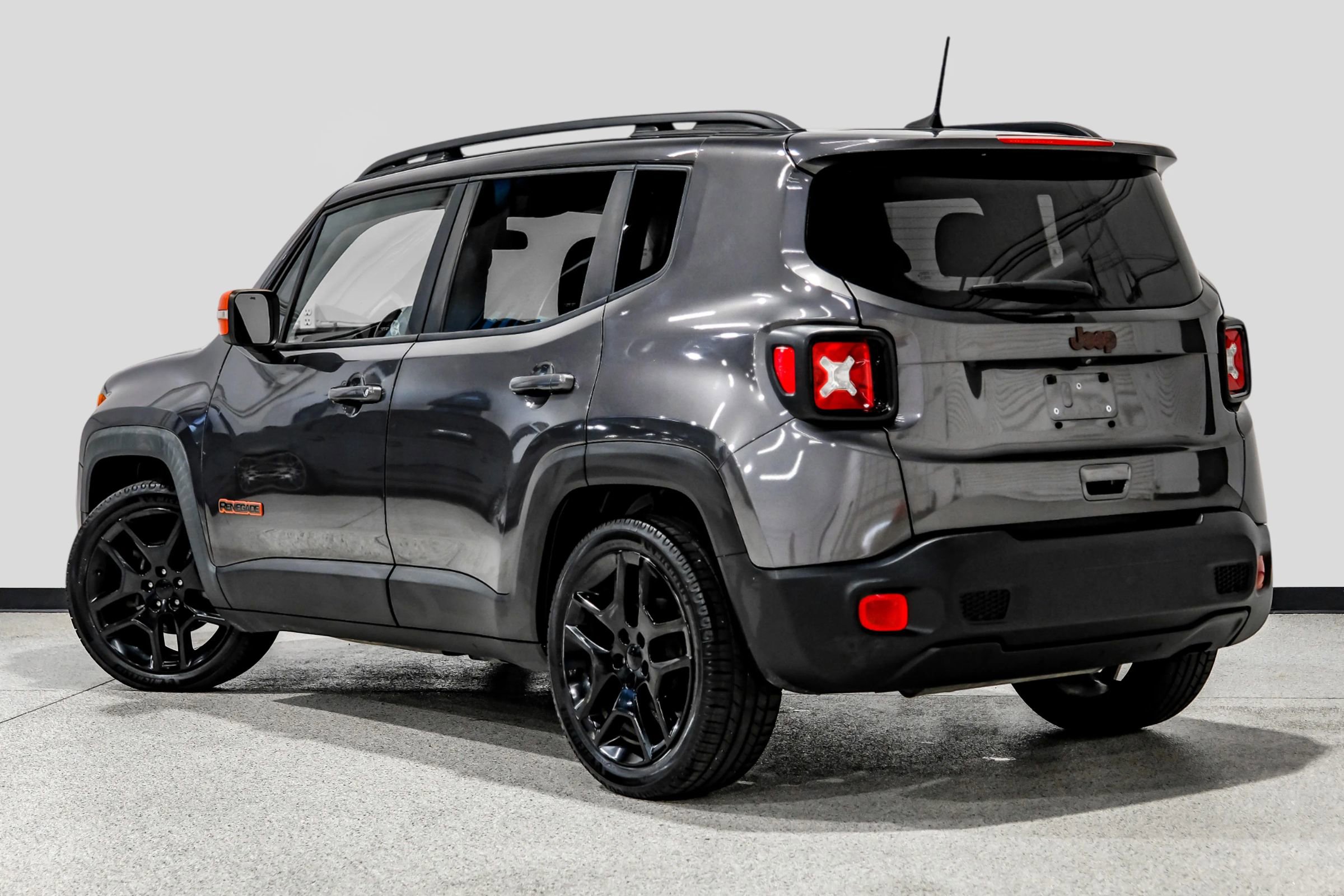 Used 2020 Jeep Renegade Latitude image 8