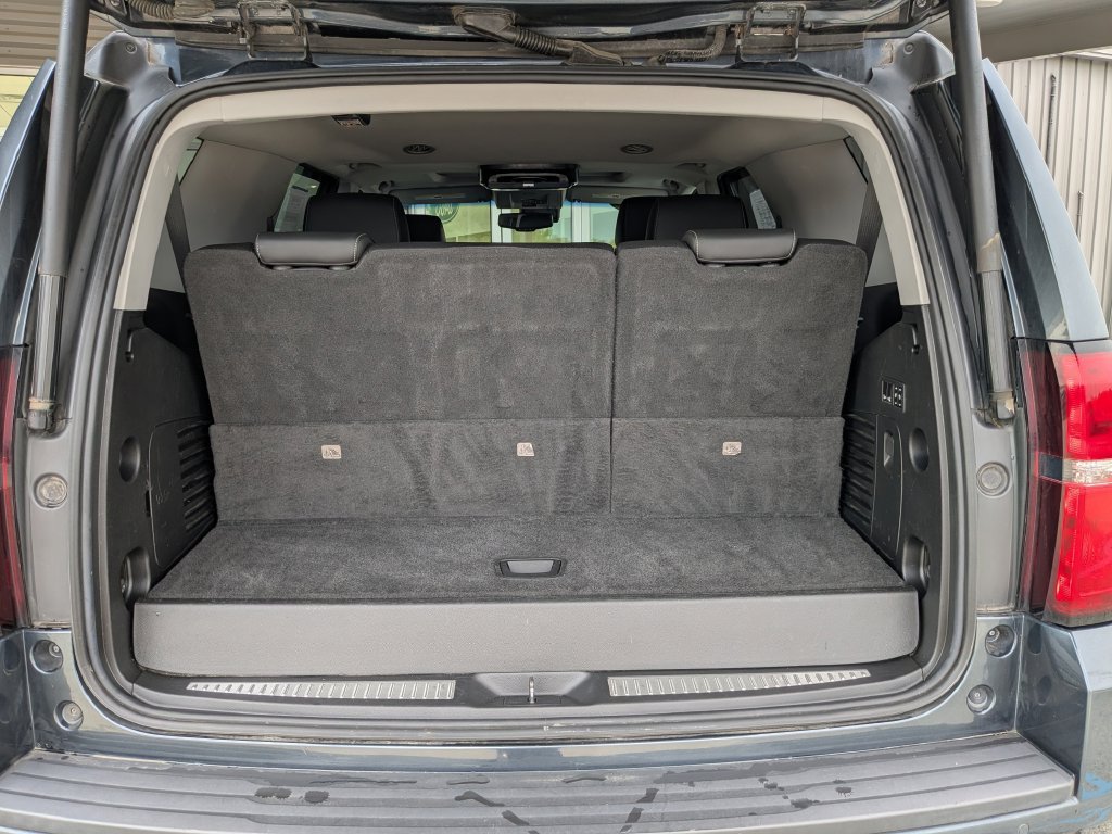 Used 2019 Chevrolet Tahoe LT w/ Luxury Package AWD/4WD image 33