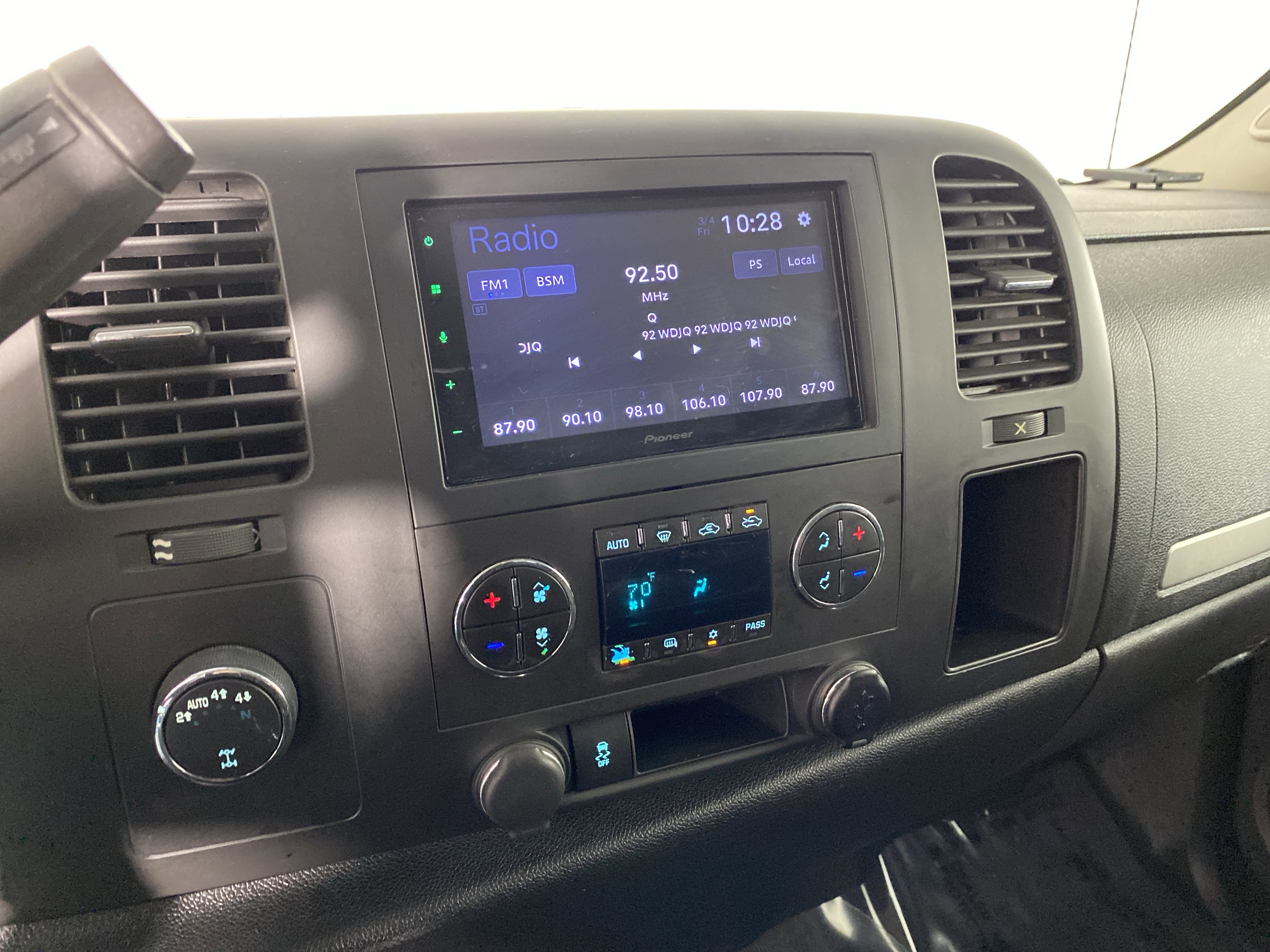 Used 2012 Chevrolet Silverado 1500 LT w/ All-Star Edition AWD/4WD image 24