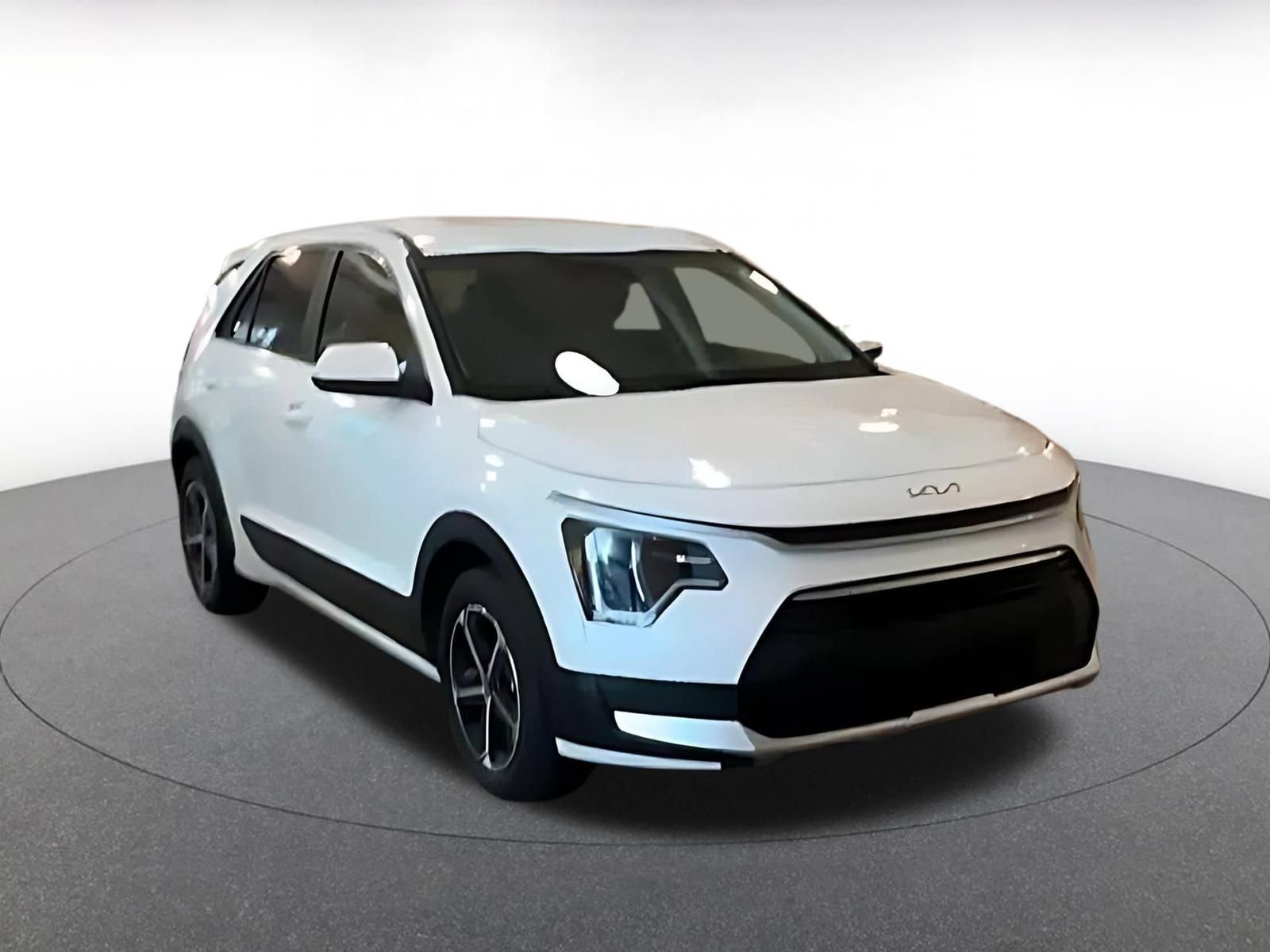 Used 2026 Kia Niro LX FWD image 16