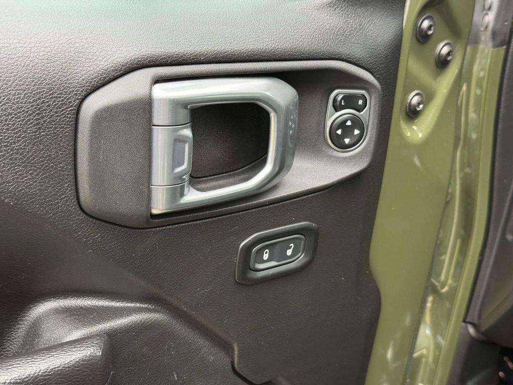 Certified 2024 Jeep Wrangler Unlimited Rubicon 4xe AWD/4WD image 34