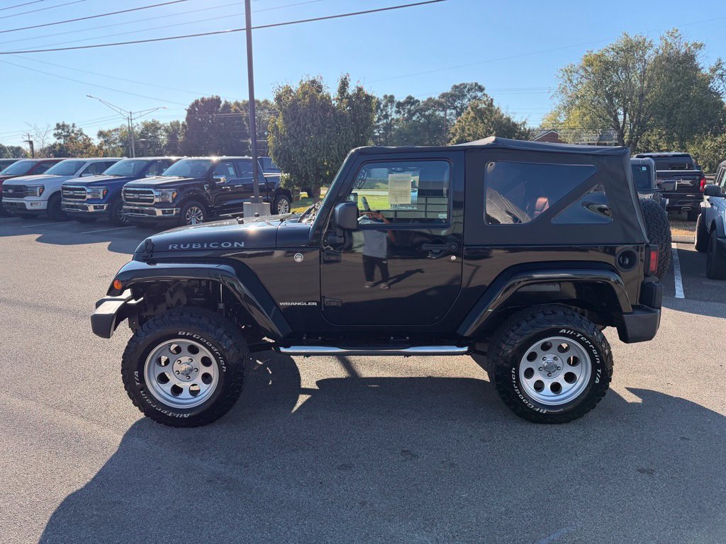 Used 2015 Jeep Wrangler Rubicon w/ Connectivity Group AWD/4WD image 4