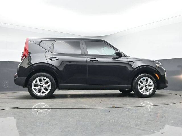 Used 2022 Kia Soul LX w/ Technology Package image 32