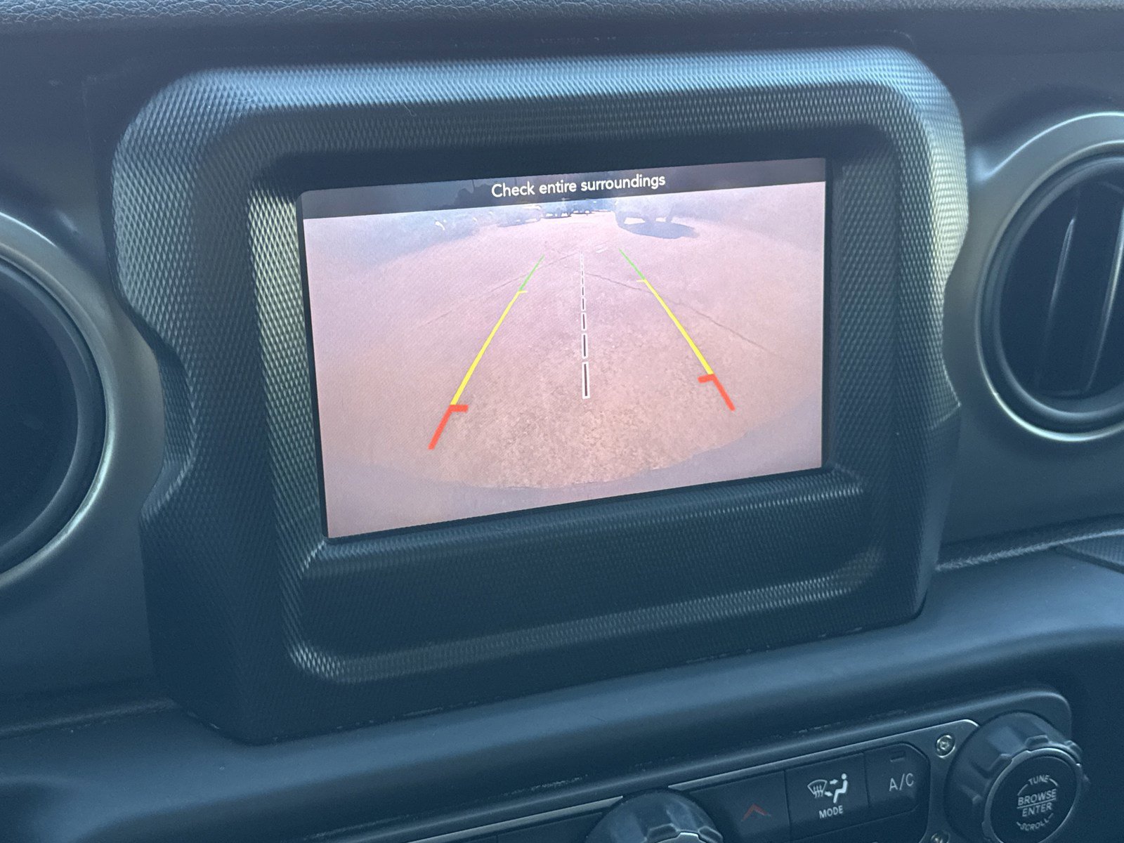 Used 2018 Jeep Wrangler Unlimited Sport S image 20