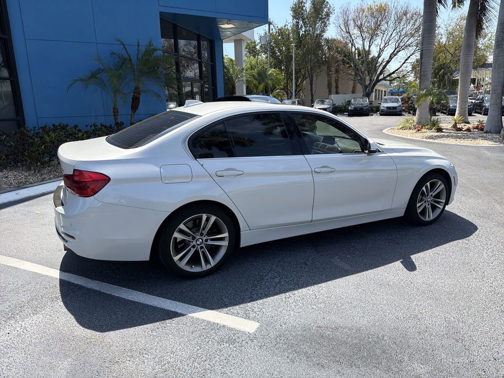 Used 2018 BMW 340i Sedan RWD image 8