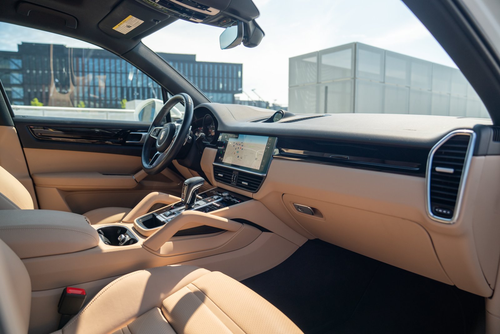 Certified 2022 Porsche Cayenne AWD/4WD image 25