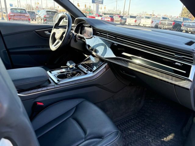 Used 2020 Audi Q8 Prestige image 14