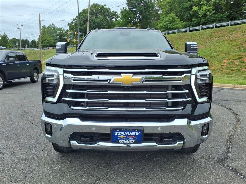 Used 2026 Chevrolet Silverado 2500 LTZ w/ LTZ Texas Edition AWD/4WD image 8